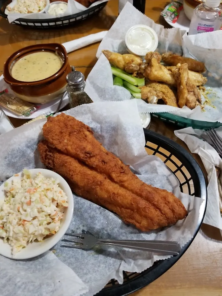 Flounder She Crab Soup Coleslaw & Side of Lemon Pepper Wings